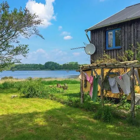 Sleeps 14 Wifi Brandsbol